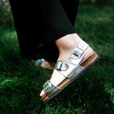 Jak se vyrábějí korkové pantofle? Od stromu až po hotový pár