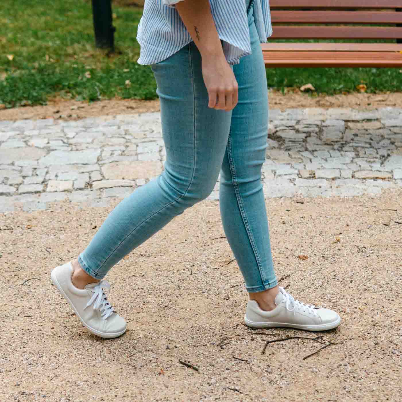 Barefoot Tommy Beige