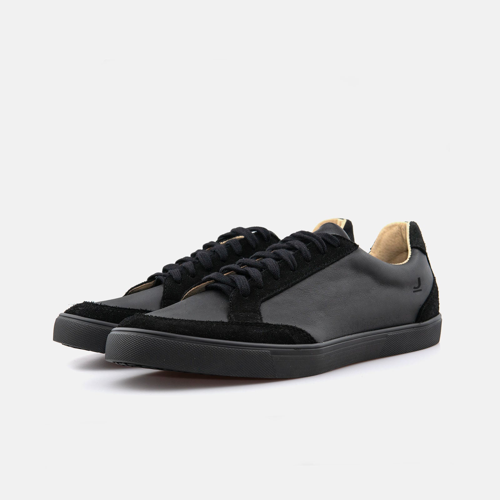 Viky Black/Suede